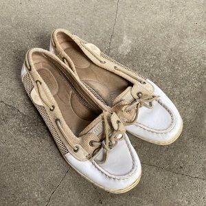 White boat shoes Sperry